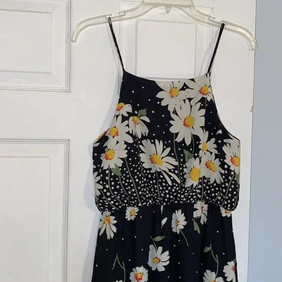 Le Lis Black White Daisy Floral Polka Dot Print Lined Maxi Dress NWT - Picture 5 of 15